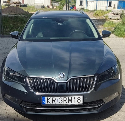 Skoda Superb cena 77999 przebieg: 180000, rok produkcji 2016 z Kraków małe 37